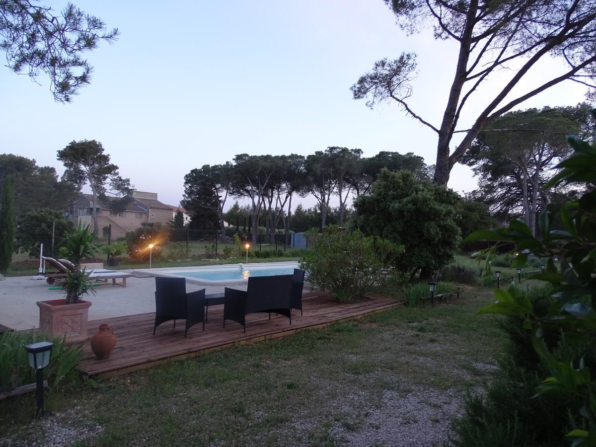 La Coudouliere Hotel Saint-Rémy-de-Provence Buitenkant foto