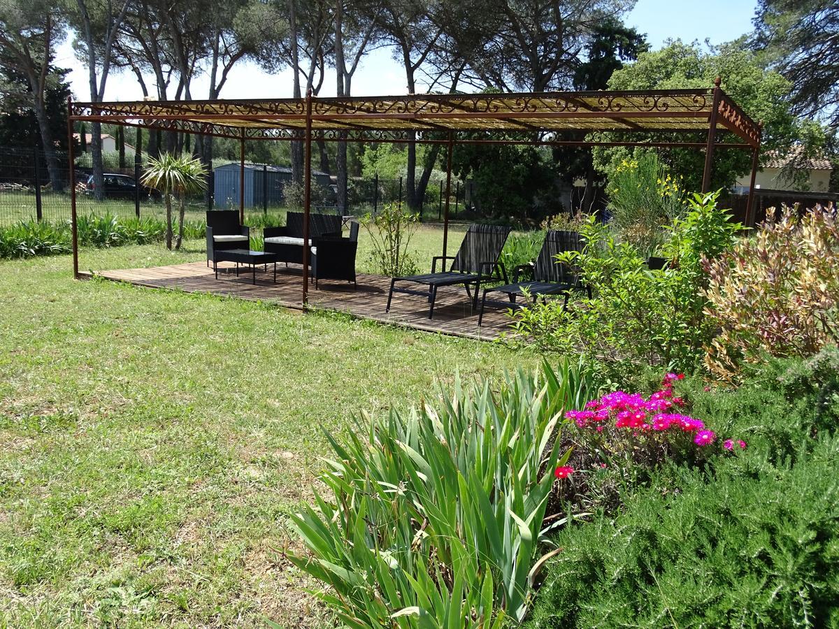 La Coudouliere Hotel Saint-Rémy-de-Provence Buitenkant foto
