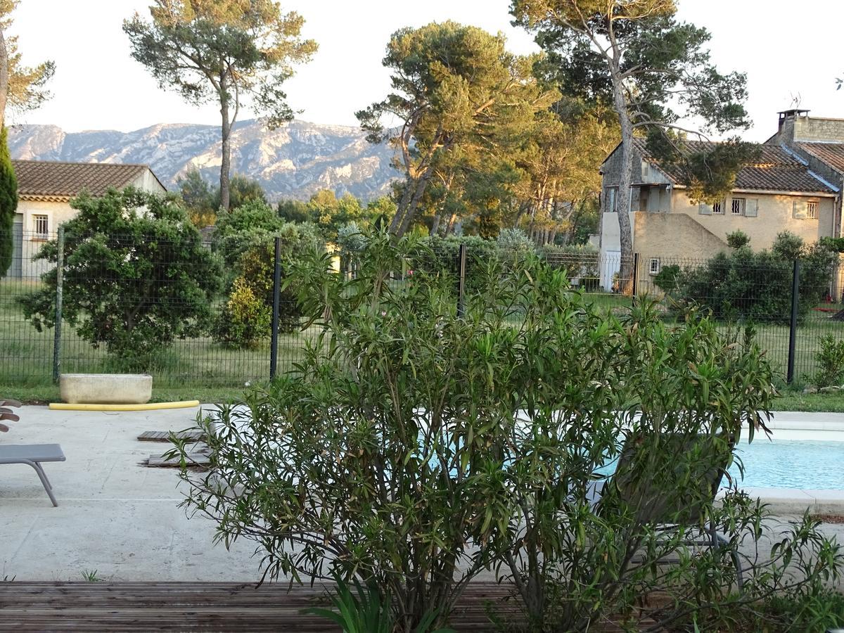 La Coudouliere Hotel Saint-Rémy-de-Provence Buitenkant foto